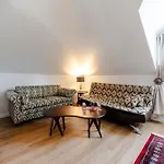 Beguest Gæstehus Estoril