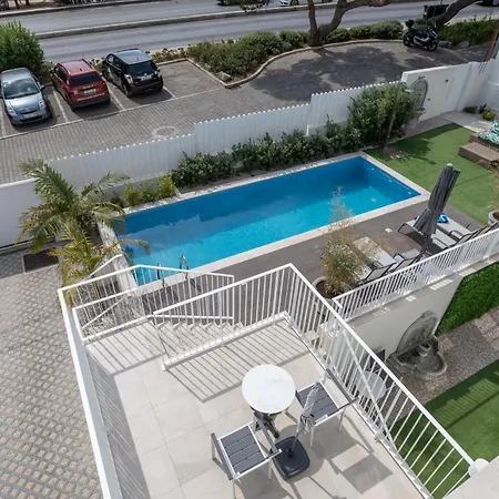 Beguest 3*